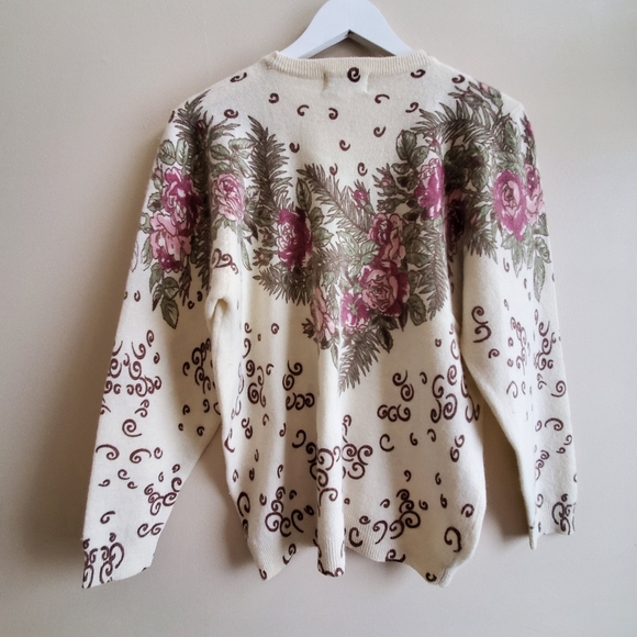 Vintage Magnolia beautiful tatto like pattern print sweater S - Picture 3 of 5